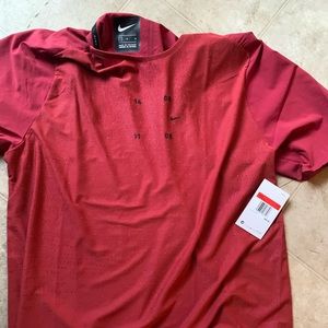 Nike tech pack Tshirt size large